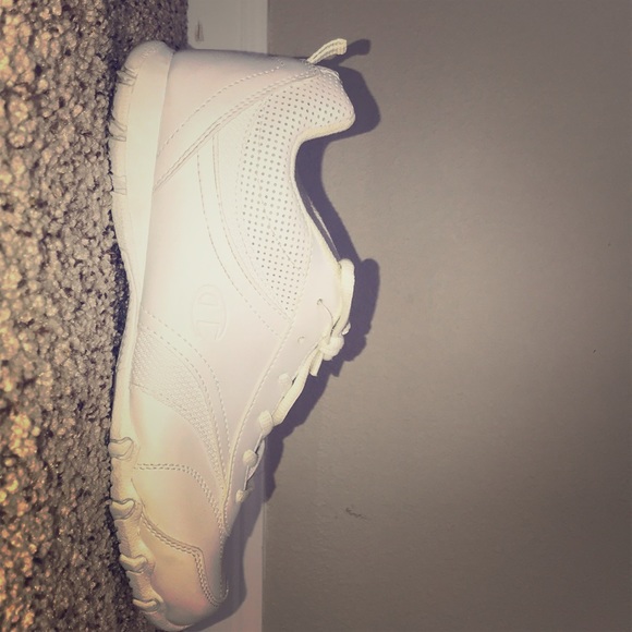 white cheer sneakers payless